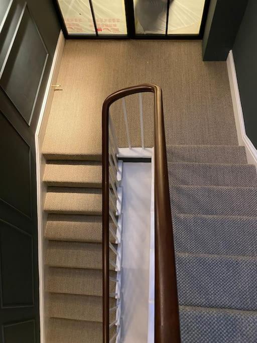 Luxury Georgian Apartment - 5 Minute Walk To Spa Бат Екстериор снимка